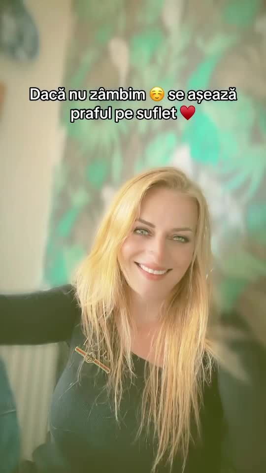 Am nevoie de o persoană inteligentă, cu care să râd împreună...      
ca şi cum am fi nişte idioţi... 😉😂😂
               O seara superba tuturor.