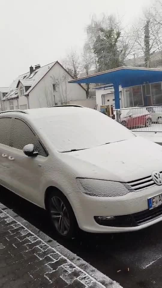 Ninge în Germania,la voi ninge 👁️👁️