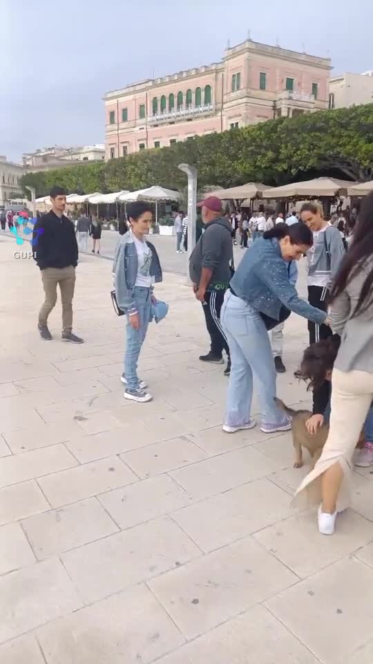 Urmăriți până la sfârșit și adăugați un comentariu, vă rog!