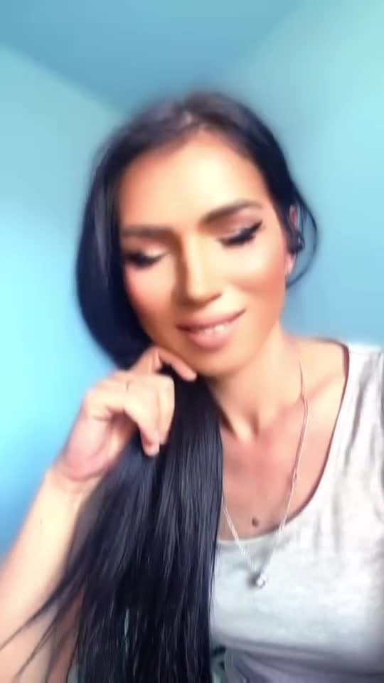 😂🥰😘
