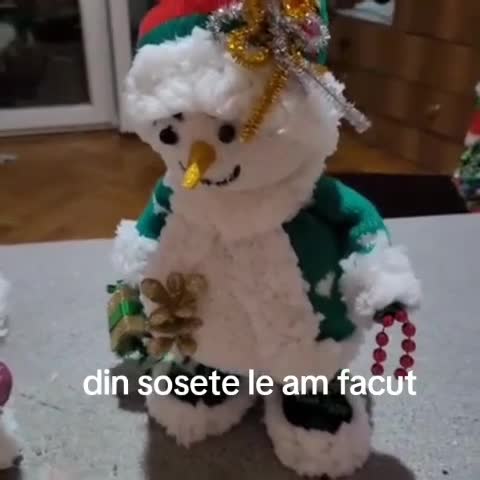 niste pinguini simoatici au iesit super