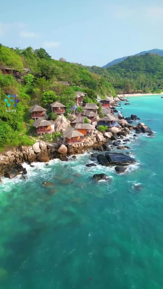 Koh Tao Island in Thailand is a compact tropical paradise in the Gulf of Thailand, known as "Turtle Island" and one of the world's best diving spots.