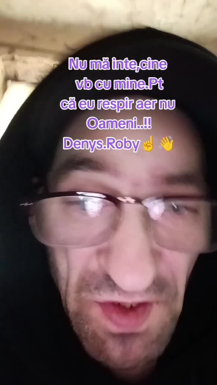 Nu mă interesează cine vb cu mine eu respir aer nu oameni..!!Om Al Străzii (Denys.Roby)☝️👋