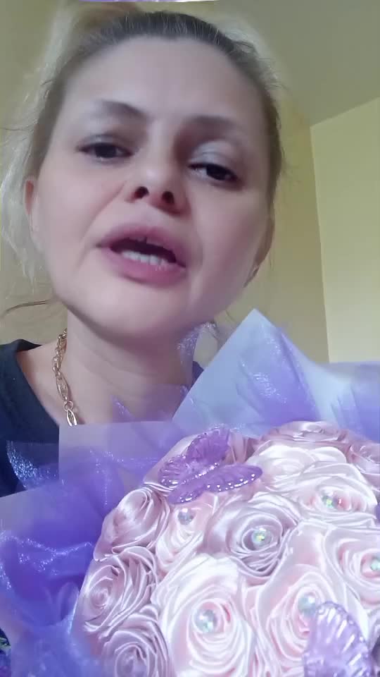 buchet trandafiri din saten ❤️❤️❤️❤️❤️❤️❤️❤️❤️❤️