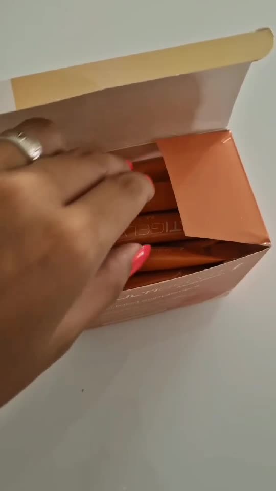 Obosită chiar și după somn? Ia-ți energia la pachet – gelul cu vitamine e mereu cu tine! 💥🍓
Energie naturală, gust delicios. În geantă, mereu cu tine!