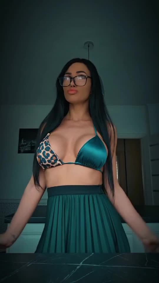 CATERINCA A SE TRATA CA ATARE