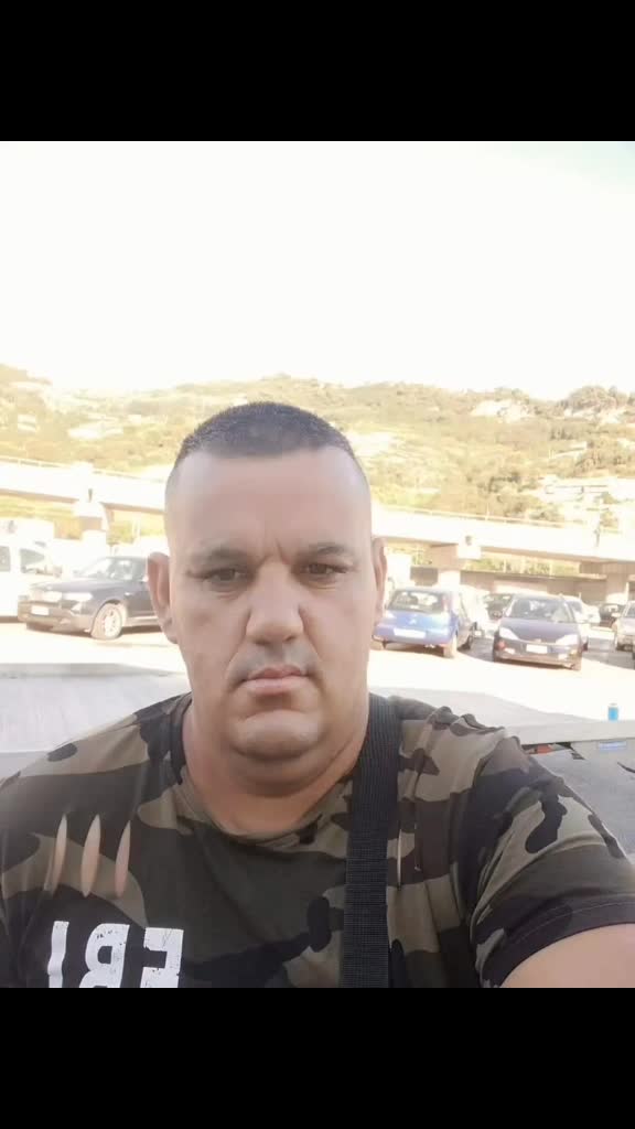 Aici sunt eu