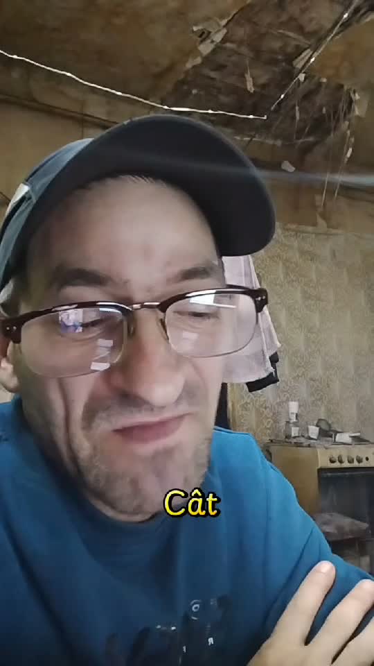 Ai observat că atunci când nu te lași călcat în picioare oamenii încep să spună ce ai aruncat caracter dificil.Om Al strazii