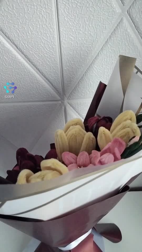 buchet cu flori din sârmă plușată