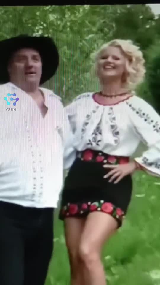 |||{"overlays":[{"text":"Așa no...o dorință \nare și femeia!\n🤣🤣💃","x":0.17314814814814813,"y":0.6182196231319038,"fontSize":14.0,"color":4294967295,"isEmoji":false}]}