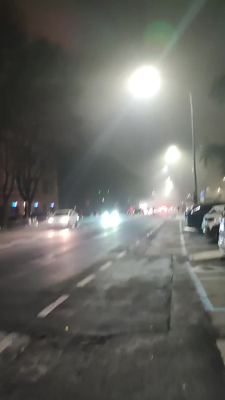 Prin oraș seara 🥰🚗🎶🥰