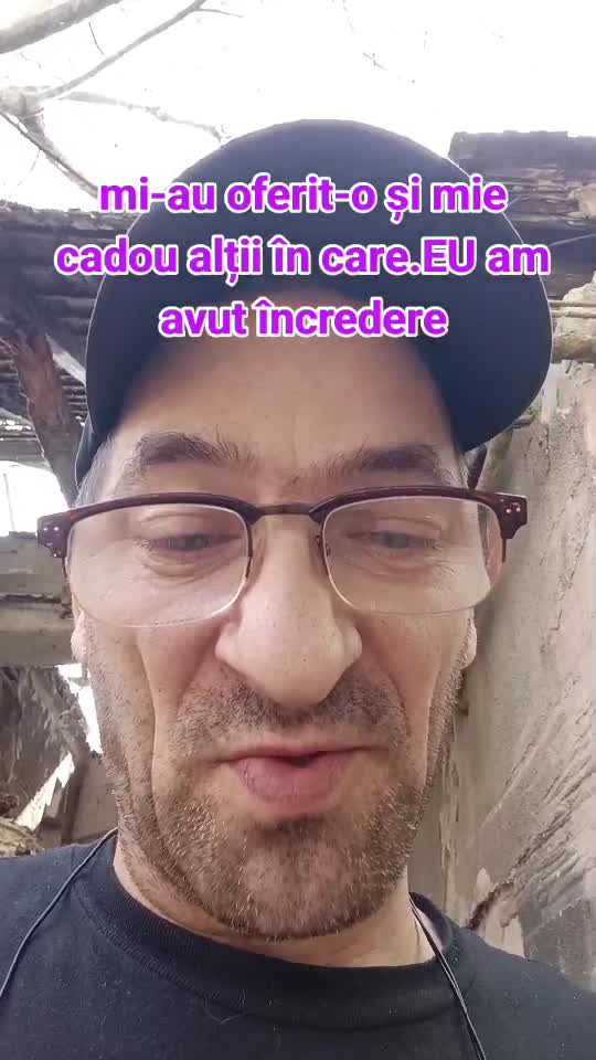 Nu eu am ales singurătatea, mi-au oferit-o și mie cadou tocmai cei în care aveam încredere chiar și cei de miau dat viață Om Al Străzii (Denys.Roby)☝️