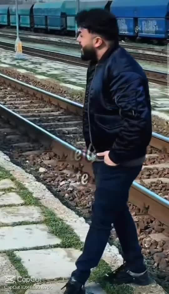 străinătatea..