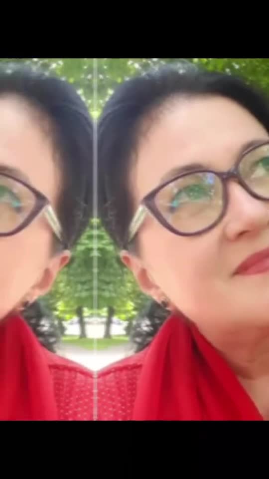 💫 Seară frumoasă tuturor! Lăsați grijile deoparte și încărcați-vă cu liniște și recunoștință! 
O seara binecuvantata tuturor dragi prieteni!