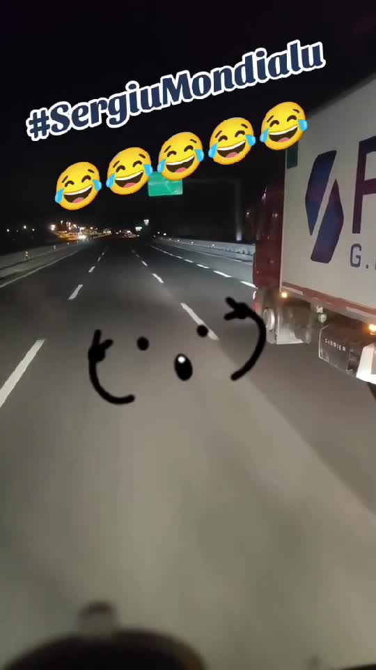 Neata !! Puya cu melodia asta mi-a pus capac azi 😂😂