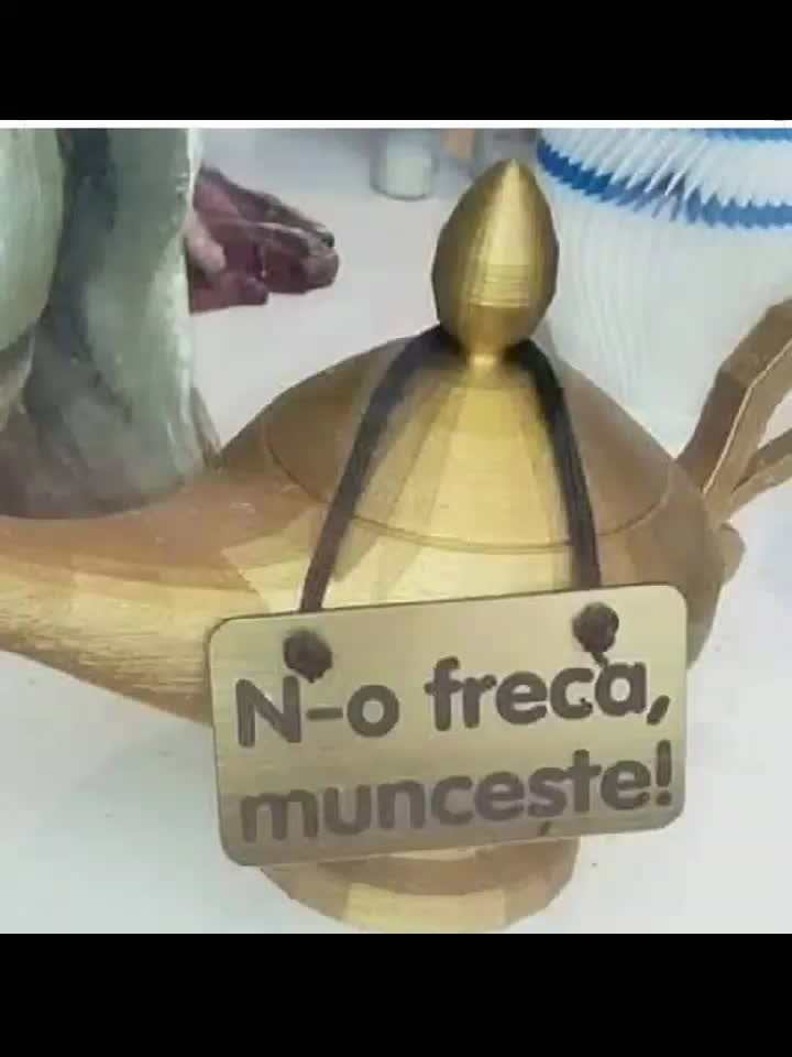 Adevărat 🫣😝🤣