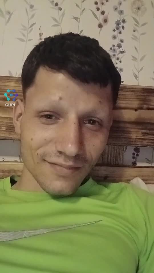 va pup pe toți de aici prieteni mei
