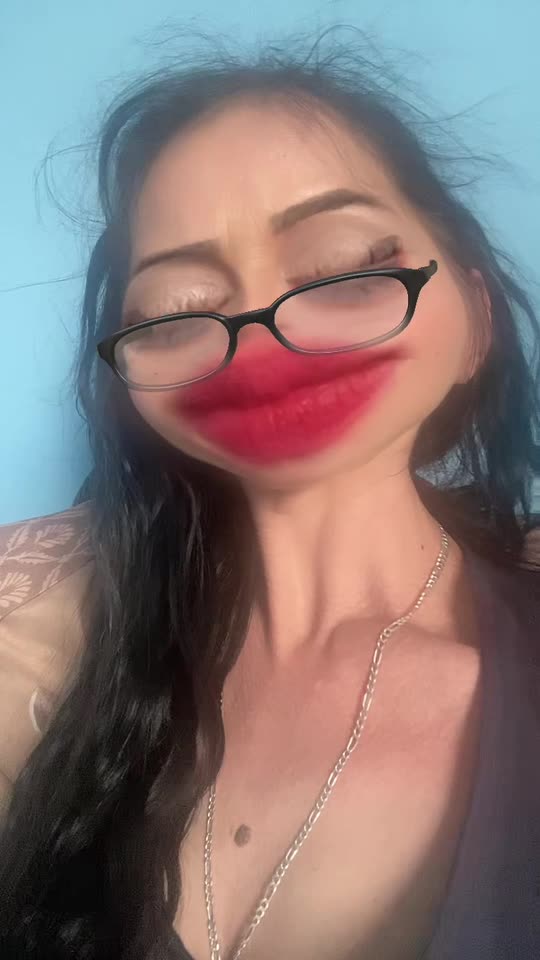 Așa arătăm noi fără filtru zău🤣🤣🤣🤣🤣