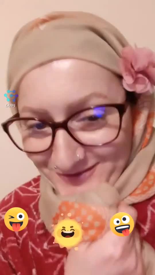 Voi ce ziceți seamăn bine cu Leana lu Costel sau nu???