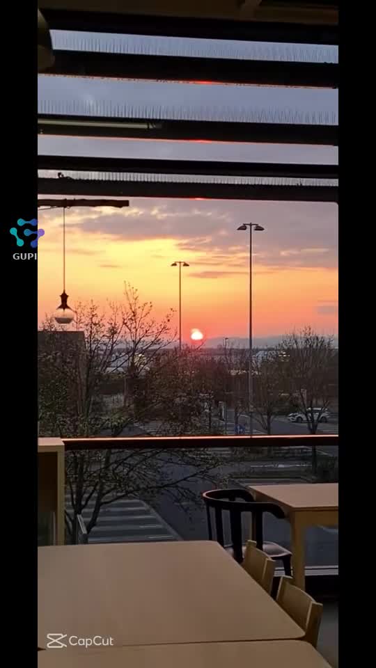 #🤩