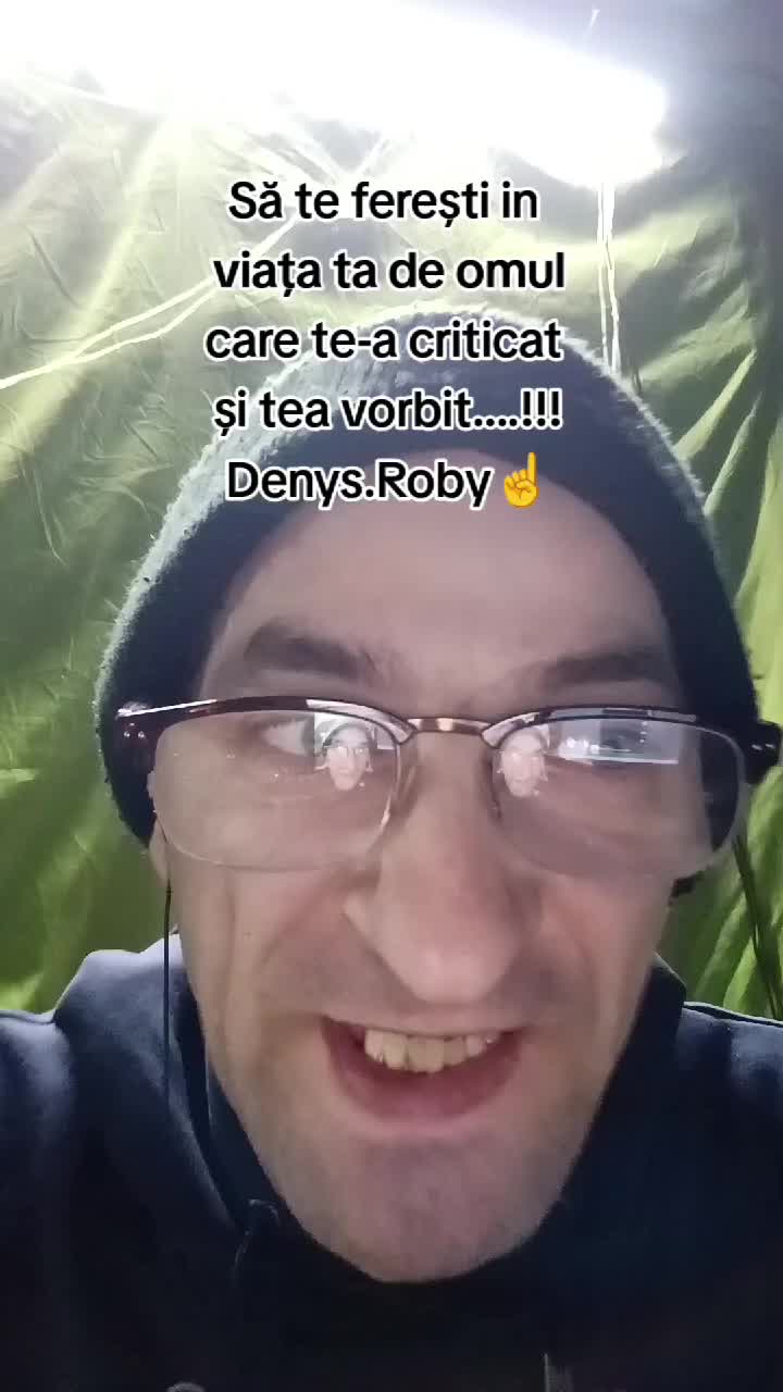 Să te ferești în viața ta de omul care te-a criticat și te-a vorbit,atunci când te-ai deschis în fața lui...😟Om Al Străzii (Denys.Roby)☝️☝️