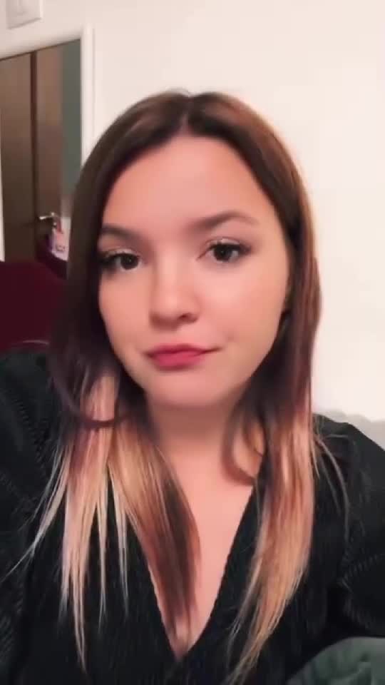 😄