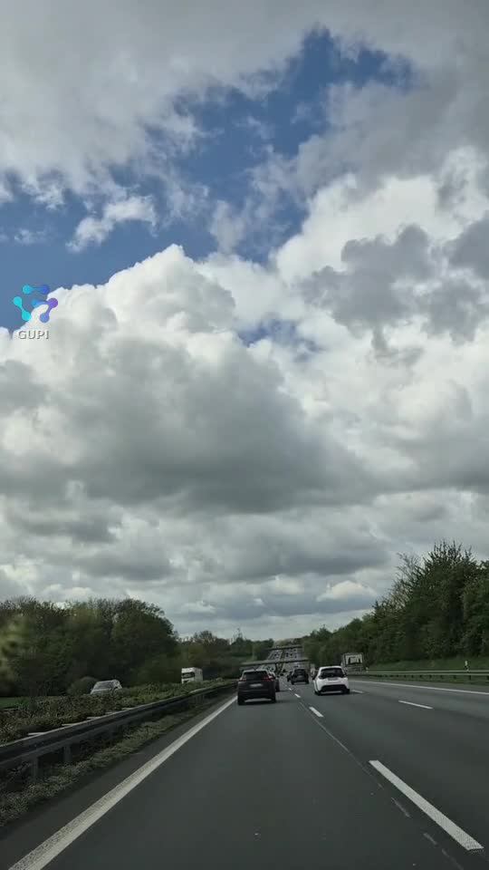 sa fi bine chear dacă ești înconjurată de fel si fel de oameni