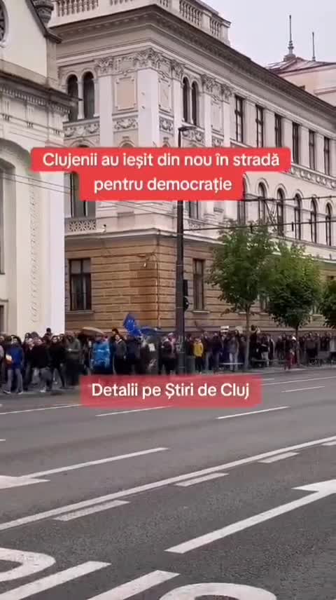 Au ieșit plevele societății să-și ceară bursele , sa le mâncați pulele la toți votanții lui CG SI GS 🫡,sa va fut nația in gat de borâti .