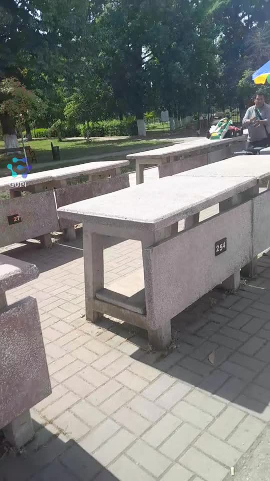 piață la Periam