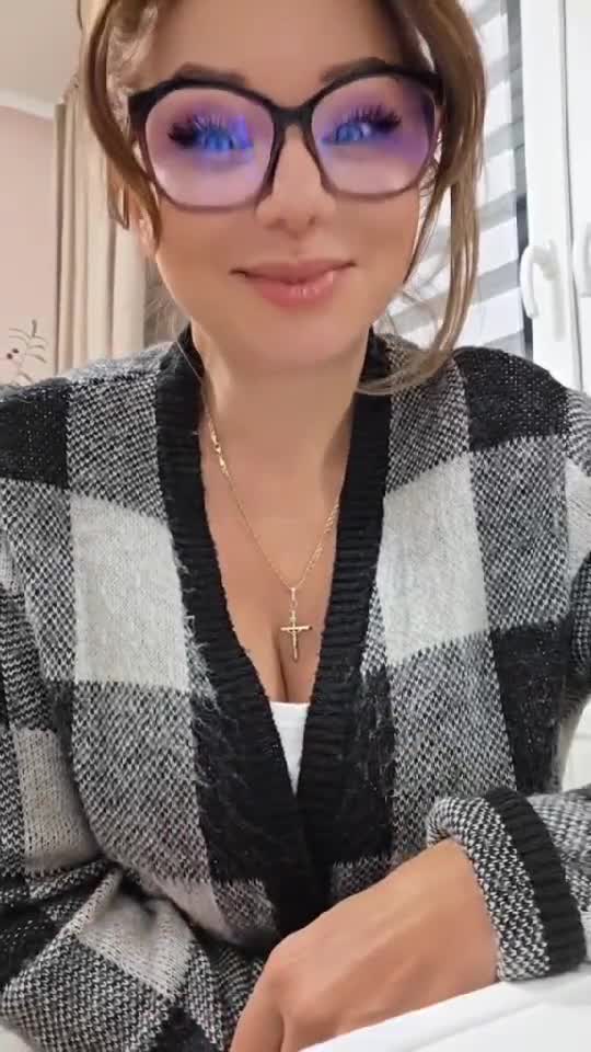 😄