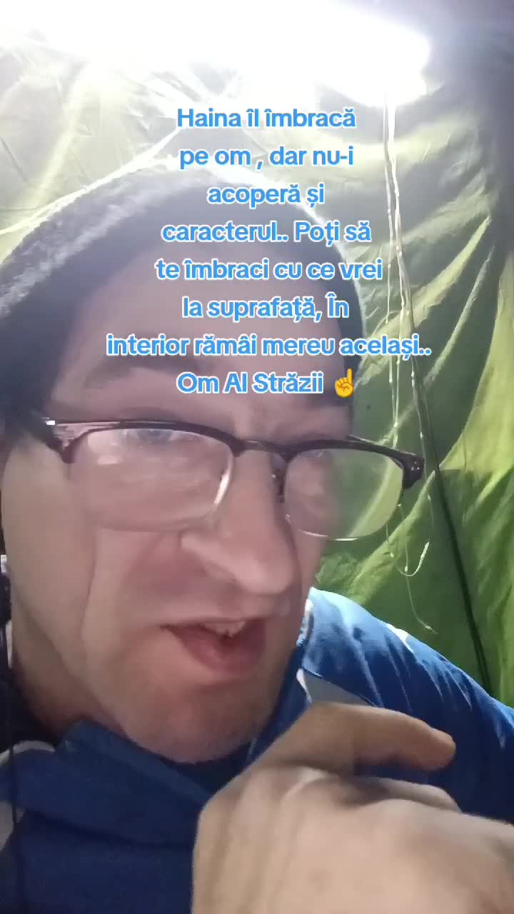 Haina ne îmbracă pe toți ,dar haina nu poate schimba interiorul nimănui Om Al Străzii (Denys.Roby)☝️