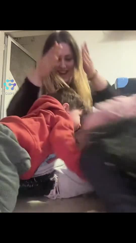 lLa mulți ani frumoși și sănătoși și fericiți cri❤️🌹🌹❤️❤️🌹🌹🌹